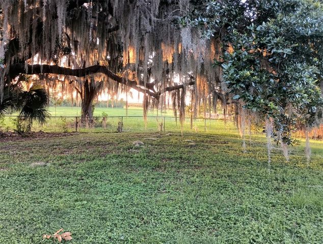 2805 LAKE TOHOPEKALIGA BOULEVARD, Kissimmee, FL 34746
