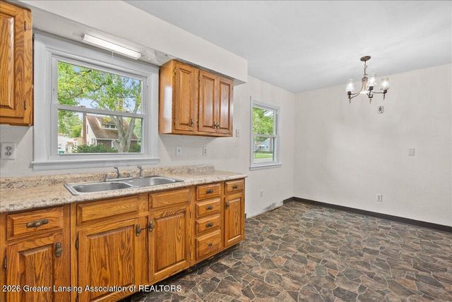 426 Brynford Avenue, Lansing, MI 48917