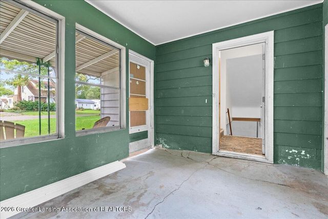 426 Brynford Avenue, Lansing, MI 48917