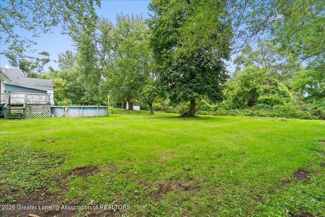 426 Brynford Avenue, Lansing, MI 48917