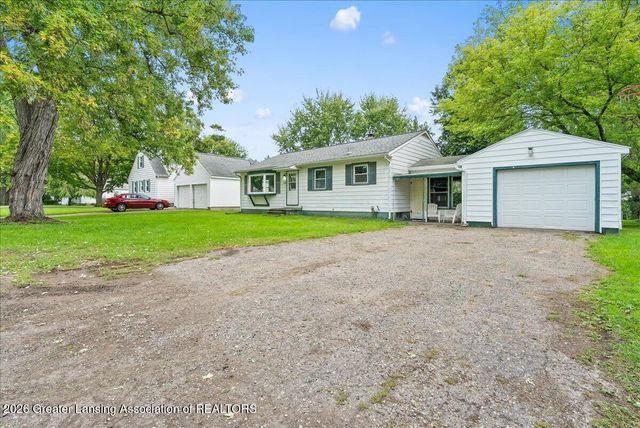 426 Brynford Avenue, Lansing, MI 48917