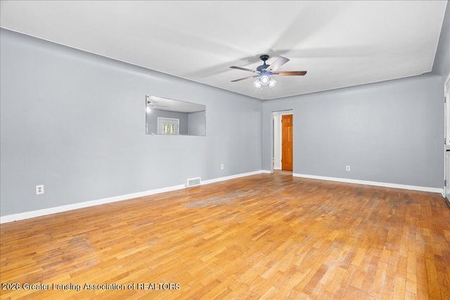 426 Brynford Avenue, Lansing, MI 48917