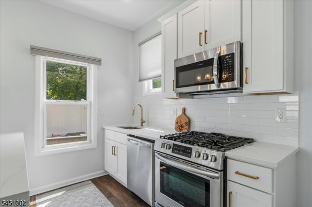 274 Brighton Ave, East Orange City, NJ 07017