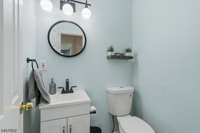 274 Brighton Ave, East Orange City, NJ 07017
