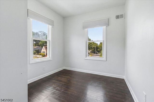 274 Brighton Ave, East Orange City, NJ 07017