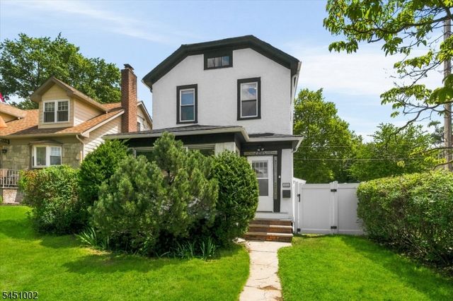 274 Brighton Ave, East Orange City, NJ 07017