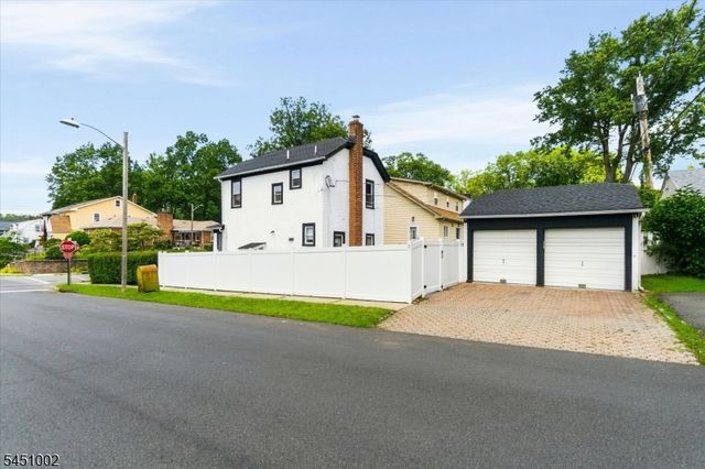 274 Brighton Ave, East Orange City, NJ 07017
