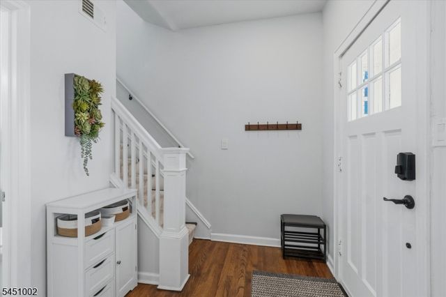 274 Brighton Ave, East Orange City, NJ 07017
