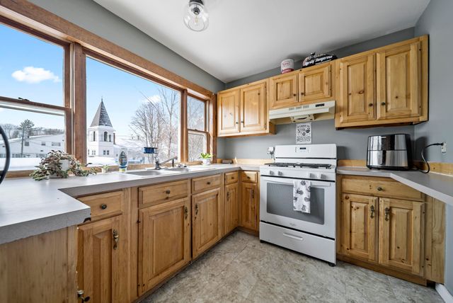 6 Depot Street, Hillsborough, NH 03244