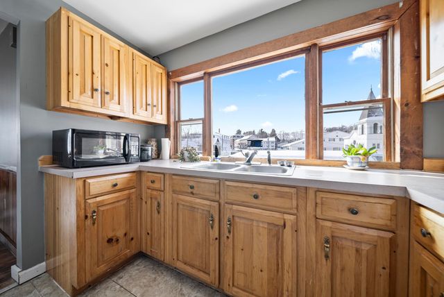 6 Depot Street, Hillsborough, NH 03244