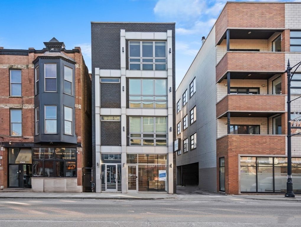 1747 W NORTH Avenue C, Chicago, IL 60622