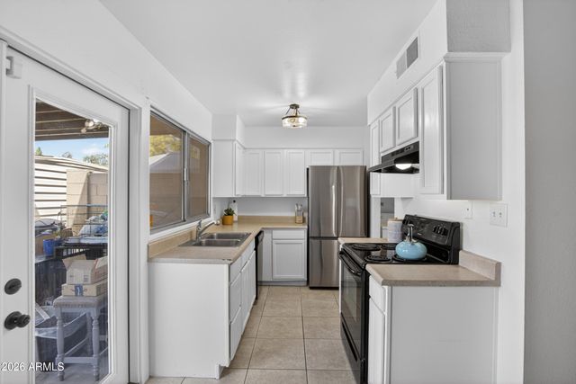 5007 S TERRACE Road, Tempe, AZ 85282