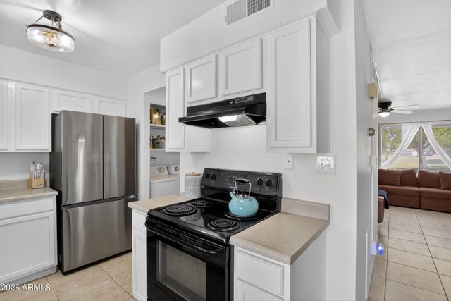 5007 S TERRACE Road, Tempe, AZ 85282