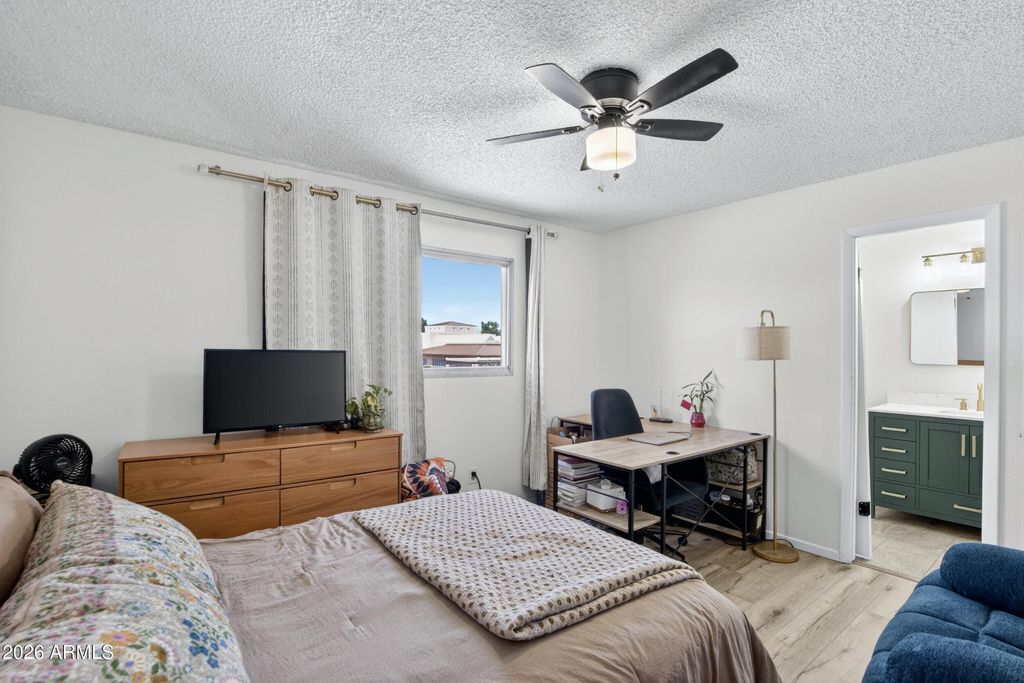Image 17 of property listing at 5007 S TERRACE Road, Tempe, AZ 85282