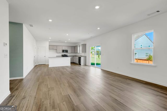2089 Pecan Drive, Douglasville, GA 30135