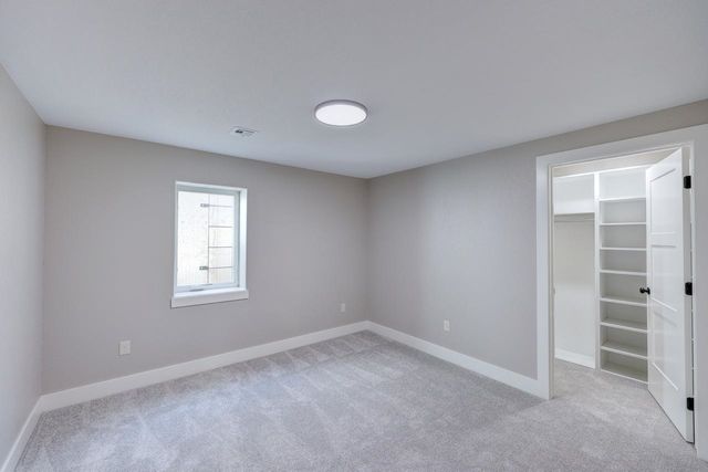 3114 Long Ct, Winfield, KS 67156