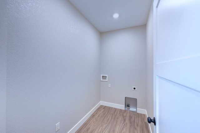 3114 Long Ct, Winfield, KS 67156