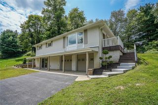 5327 Dunfred Circle SE, Canton, OH 44707