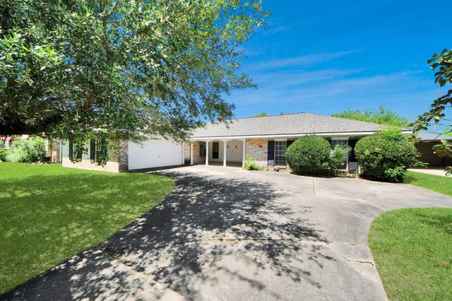 2814 Spyglass Lane, Missouri City, TX 77459