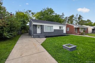 1960 Lexington Parkway, Inkster, MI 48141