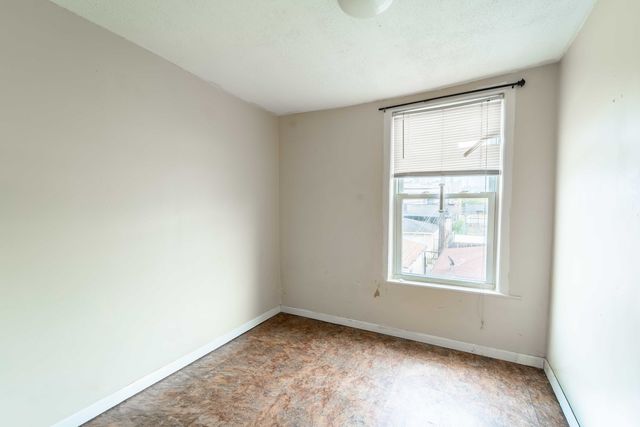 2733 N Artesian Avenue, Chicago, IL 60647
