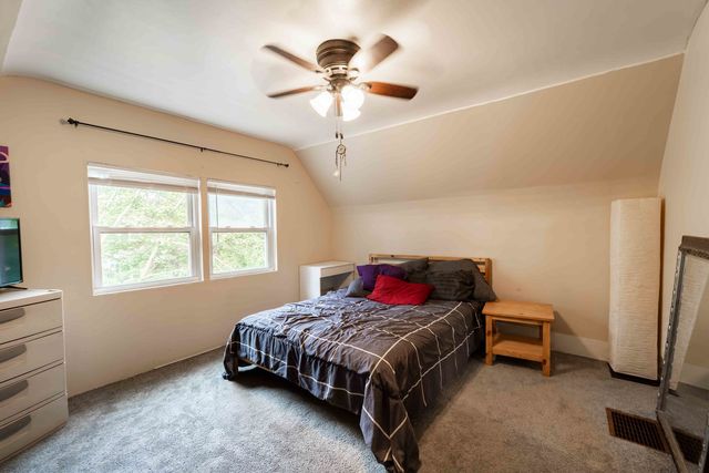 2733 N Artesian Avenue, Chicago, IL 60647