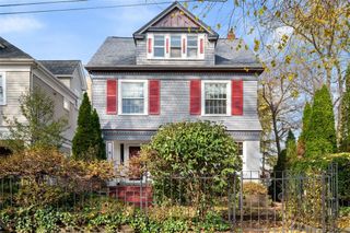 8 Dunmoyle Place, Squirrel Hill, PA 15217