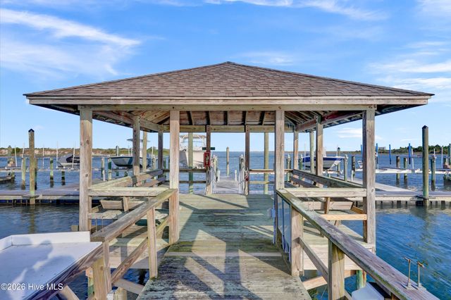1922 Masons Bluff Court, Wilmington, NC 28411