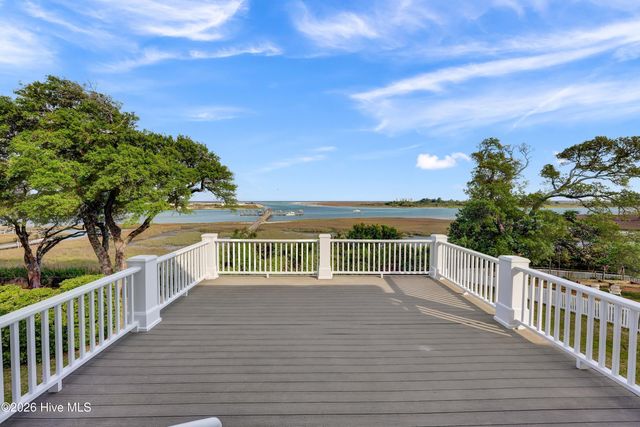 1922 Masons Bluff Court, Wilmington, NC 28411