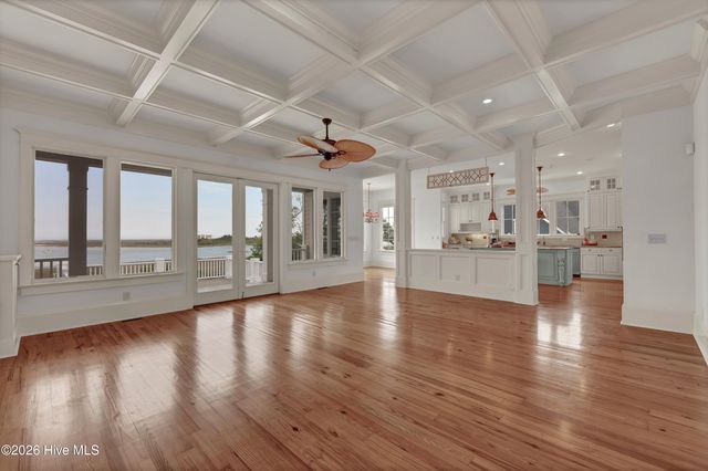 1922 Masons Bluff Court, Wilmington, NC 28411