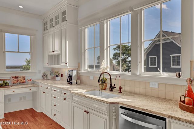 1922 Masons Bluff Court, Wilmington, NC 28411