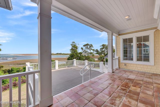 1922 Masons Bluff Court, Wilmington, NC 28411