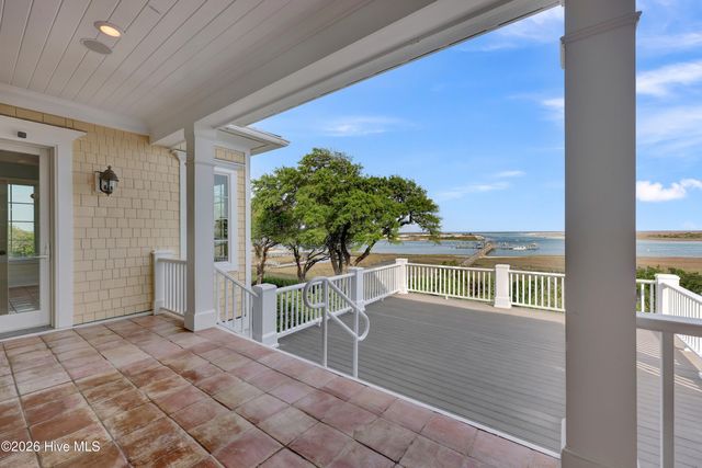 1922 Masons Bluff Court, Wilmington, NC 28411