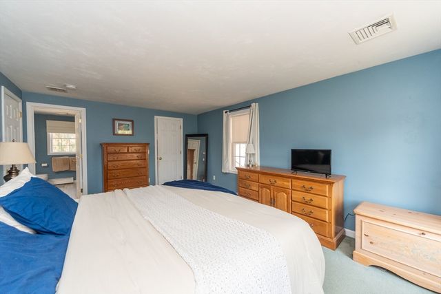 30 Cesidio Ct, Bridgewater, MA 02324