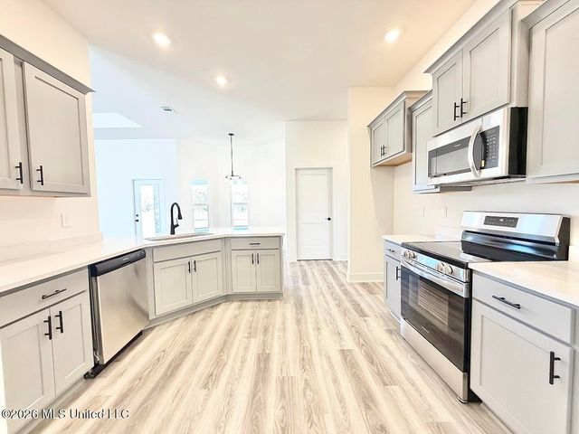 14865 Fritz Circle, Gulfport, MS 39503