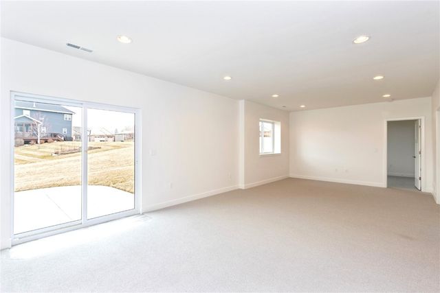 1212 Timber Trail, Solon, IA 52333