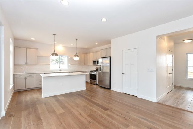 1212 Timber Trail, Solon, IA 52333