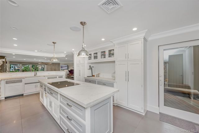 8 Lady Janes Way, Northport, NY 11768