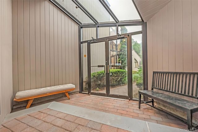 8 Lady Janes Way, Northport, NY 11768