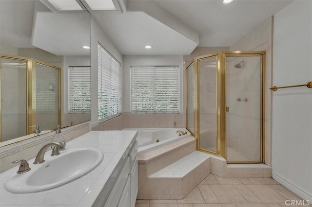 17082 Parthenia, Sherwood Forest, CA 91325