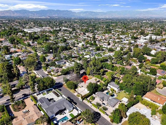 17082 Parthenia, Sherwood Forest, CA 91325