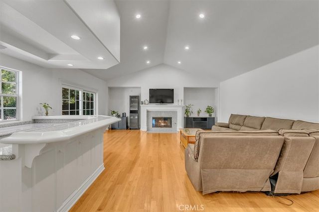 17082 Parthenia, Sherwood Forest, CA 91325