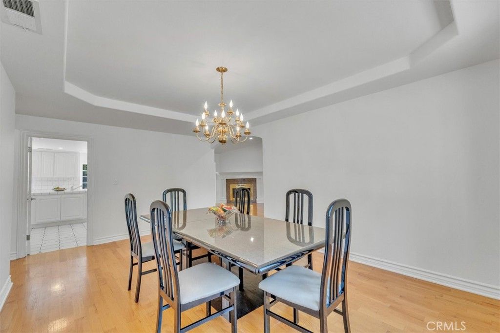 Image 21 of property listing at 17082 Parthenia, Sherwood Forest, CA 91325