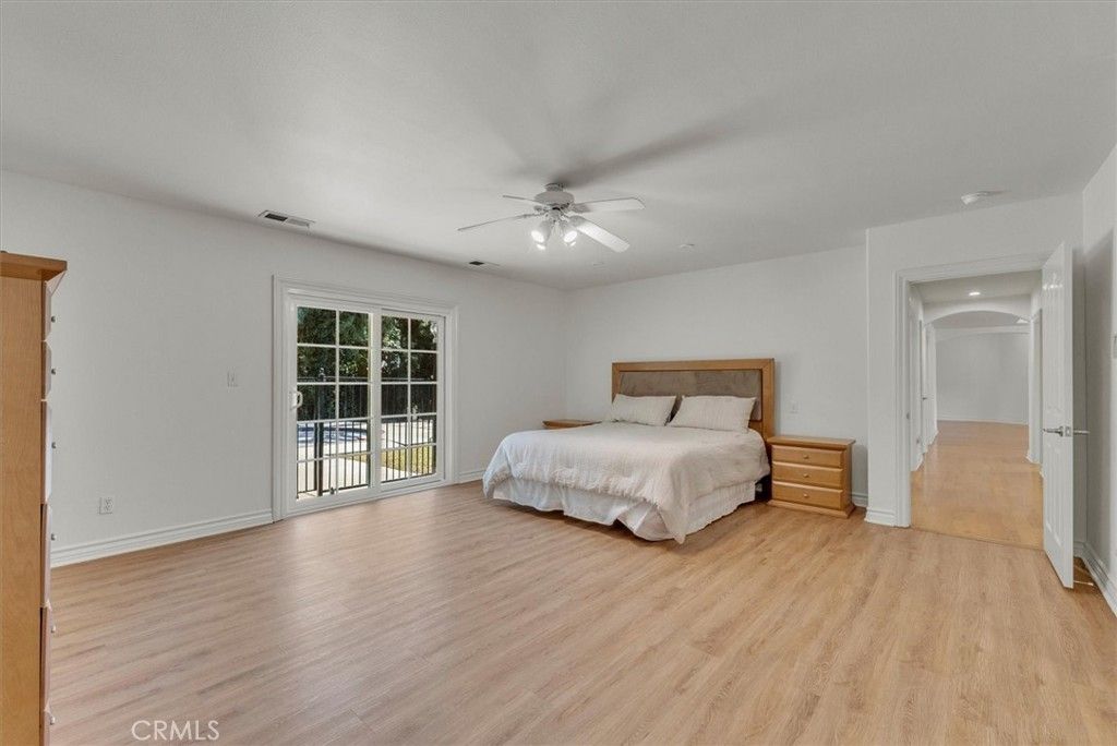 Image 23 of property listing at 17082 Parthenia, Sherwood Forest, CA 91325