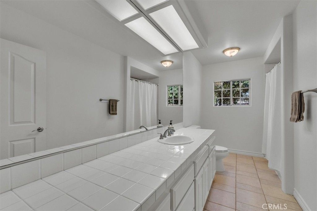 Image 29 of property listing at 17082 Parthenia, Sherwood Forest, CA 91325