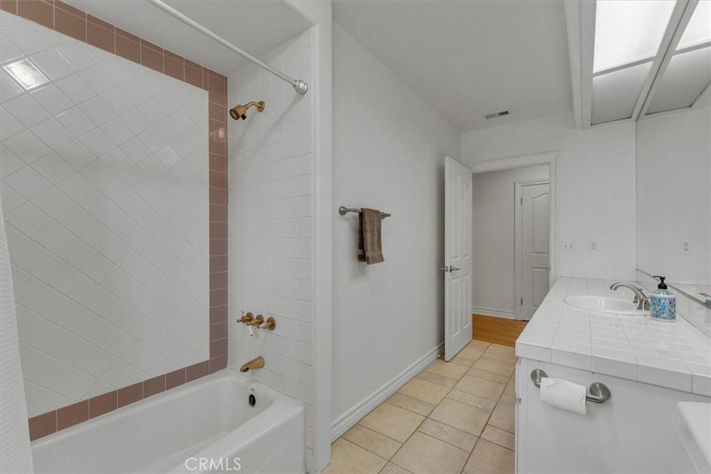 Image 30 of property listing at 17082 Parthenia, Sherwood Forest, CA 91325