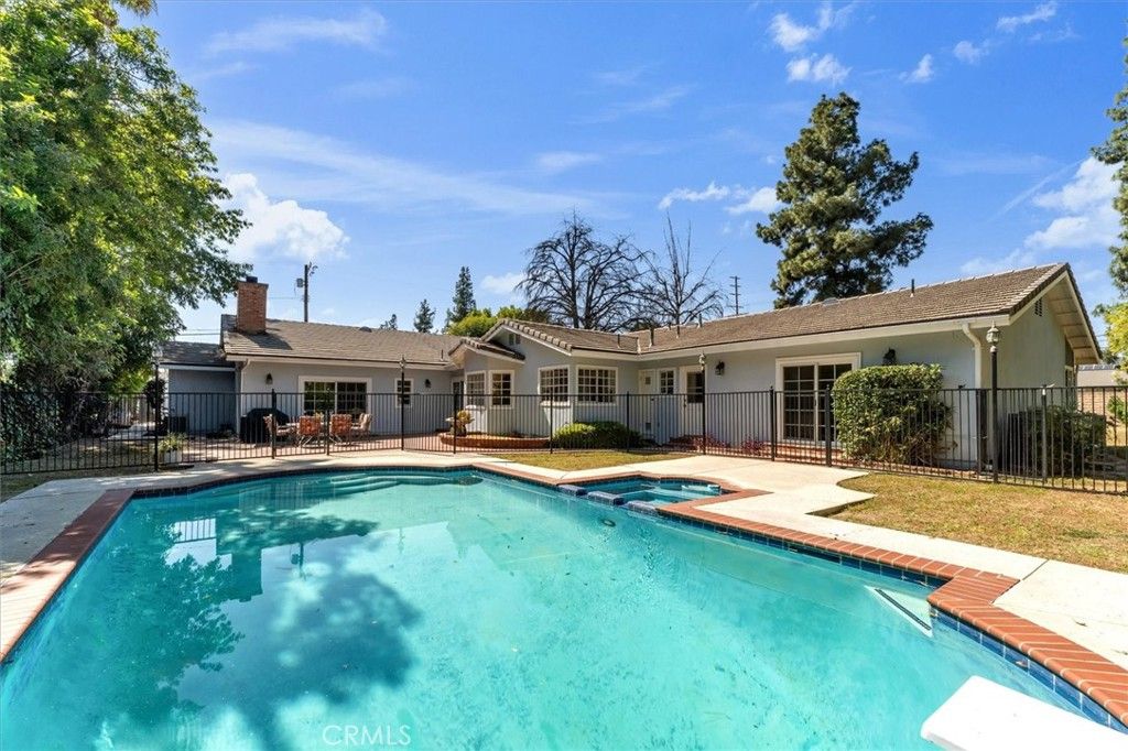 Image 35 of property listing at 17082 Parthenia, Sherwood Forest, CA 91325