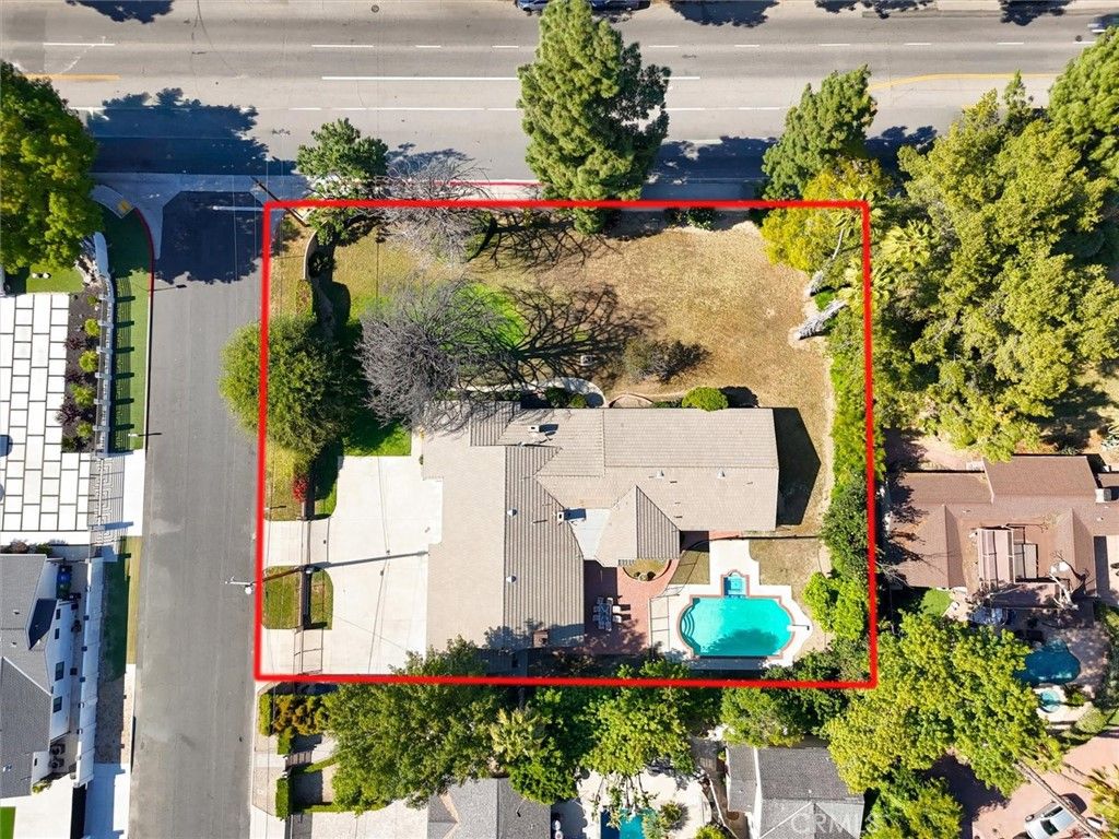 Image 56 of property listing at 17082 Parthenia, Sherwood Forest, CA 91325