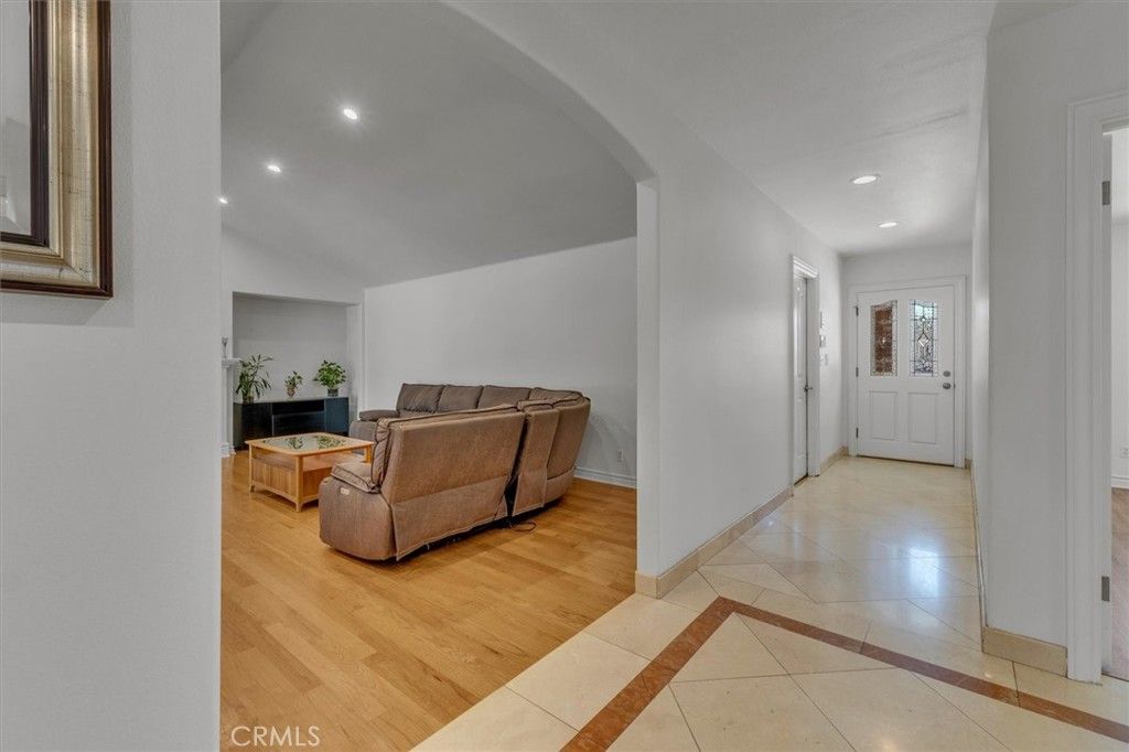 Image 6 of property listing at 17082 Parthenia, Sherwood Forest, CA 91325