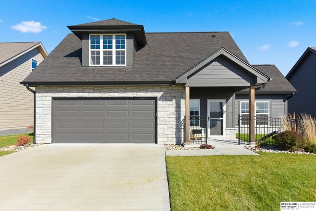 6017 N HWS Cleveland Boulevard, Omaha, NE 68116